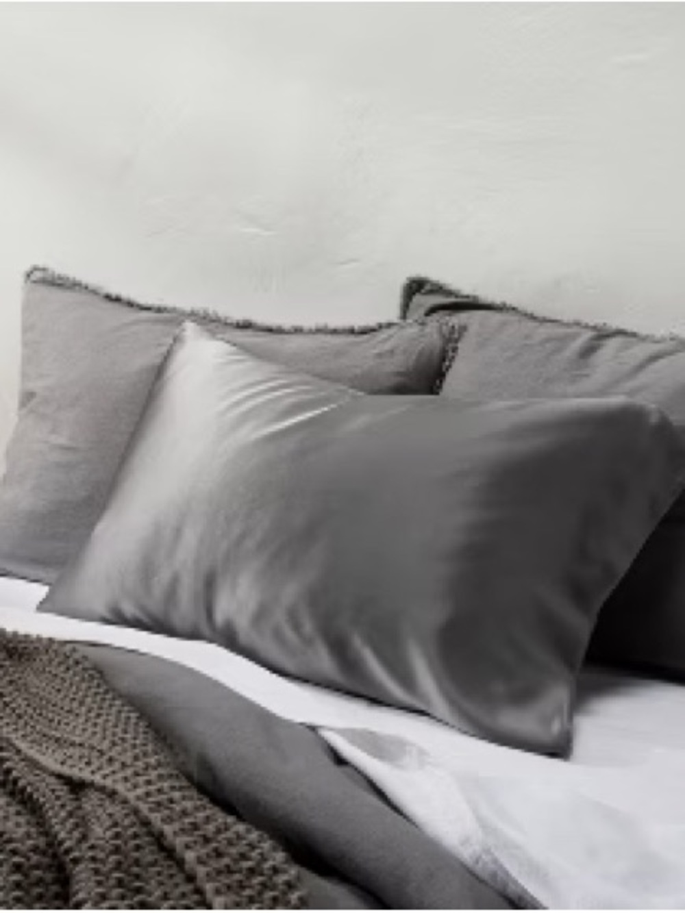 NEW CASALUNA Standard Silk Pillowcase Gray
